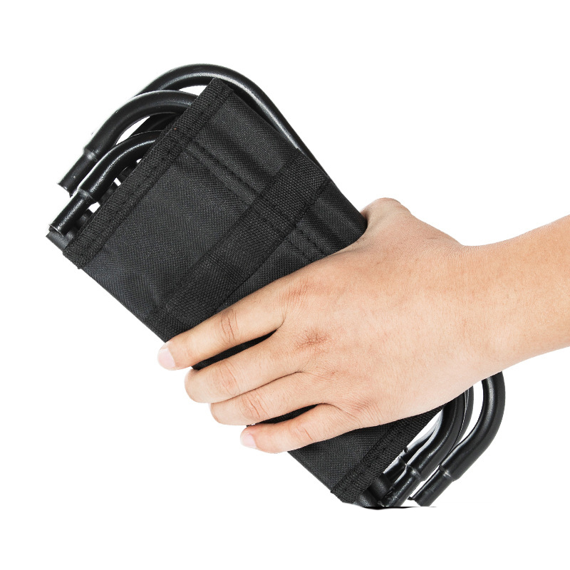 Маленький раскладной стульчик